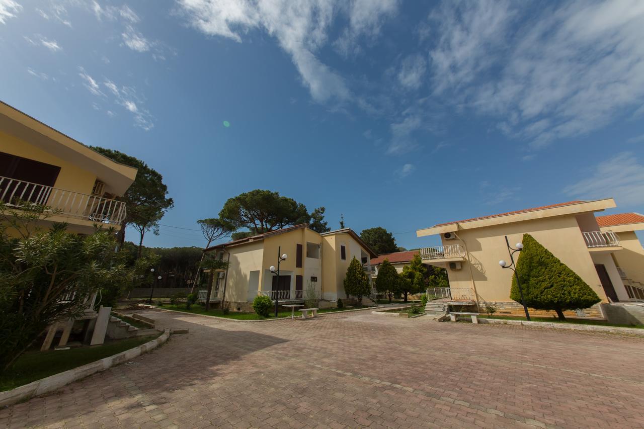 Kolaveri Resort Golem Exterior photo